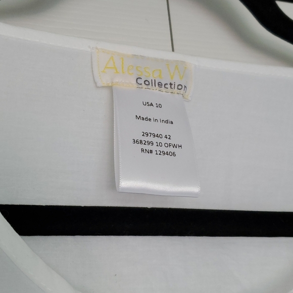 Alessa W white cotton eyelet bell sleeve blouse size 10 - Picture 2 of 6